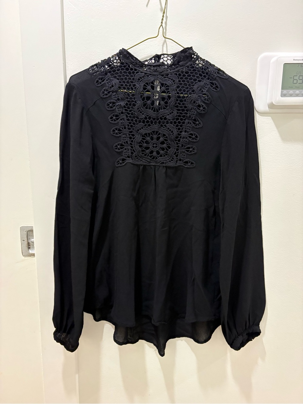 SALE 🌟 ZARA | Black Crochet Yoke Long-Sleeve Women's Top